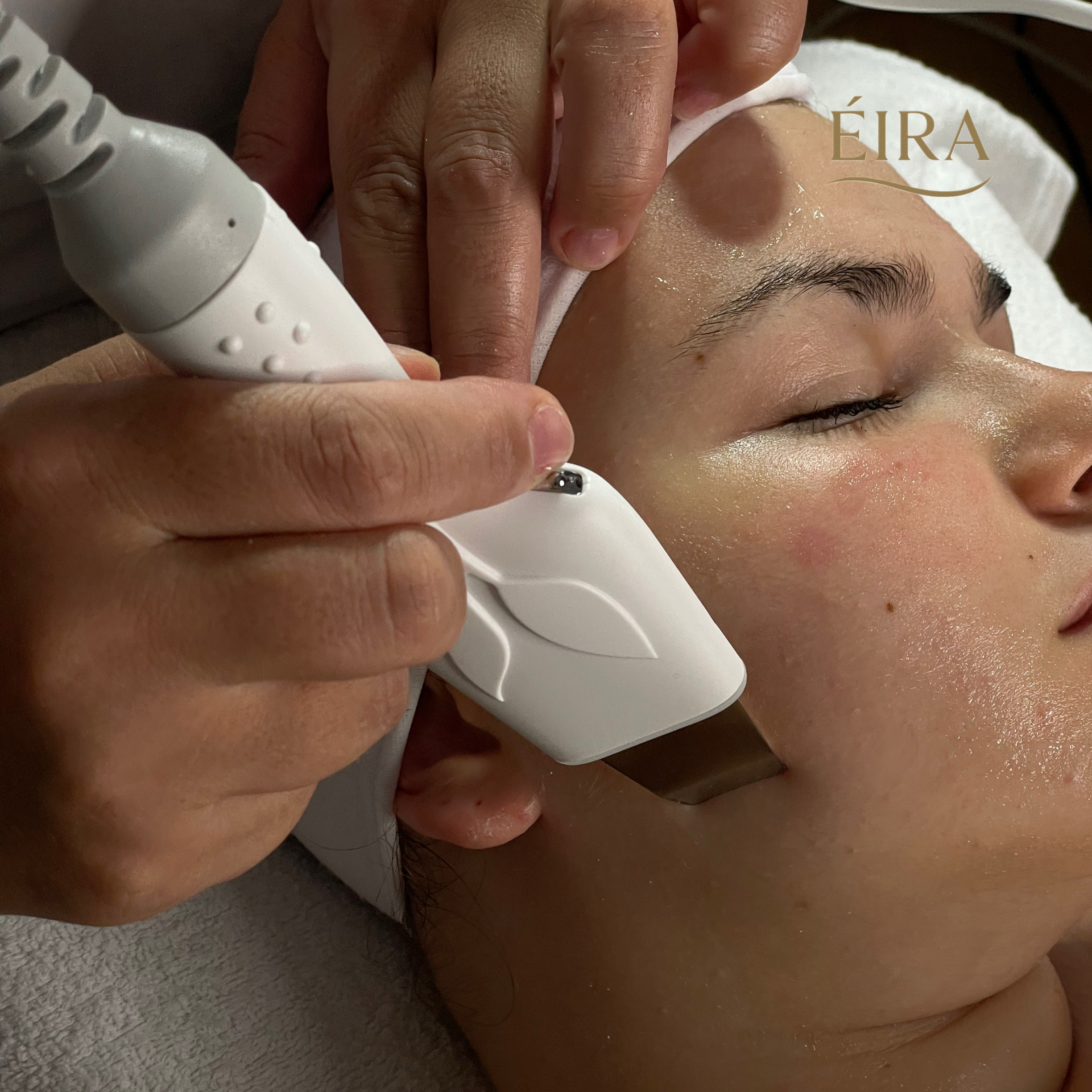 Soin visage Hydrapure chez ÉIRA